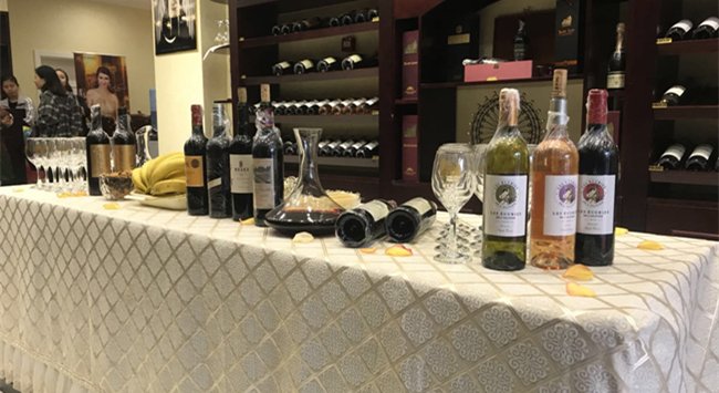開(kāi)葡萄酒專賣店前景好嗎