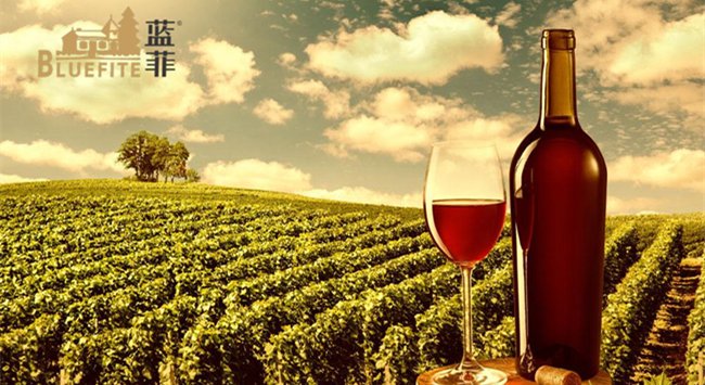 澳洲葡萄酒產(chǎn)業(yè)價值450億澳元，中國為澳洲最大海外市場。